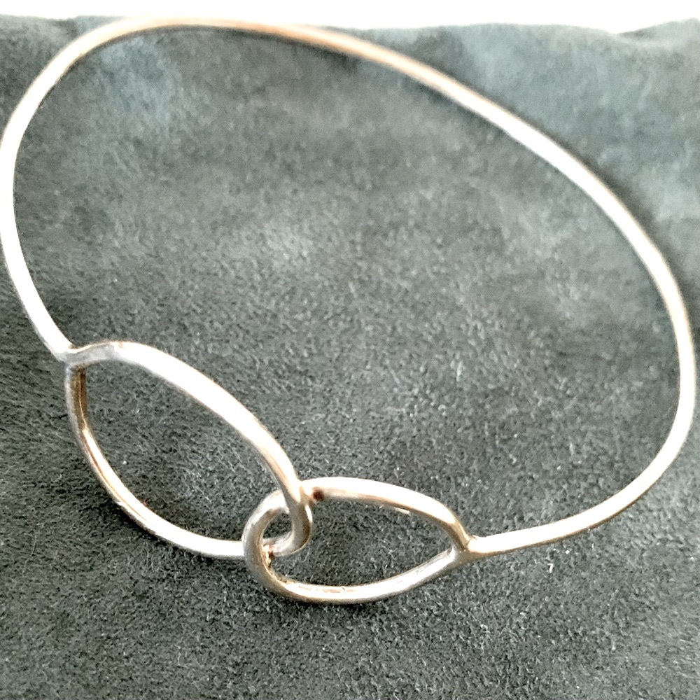 Beautiful Sterling Silver Infinity Bangle